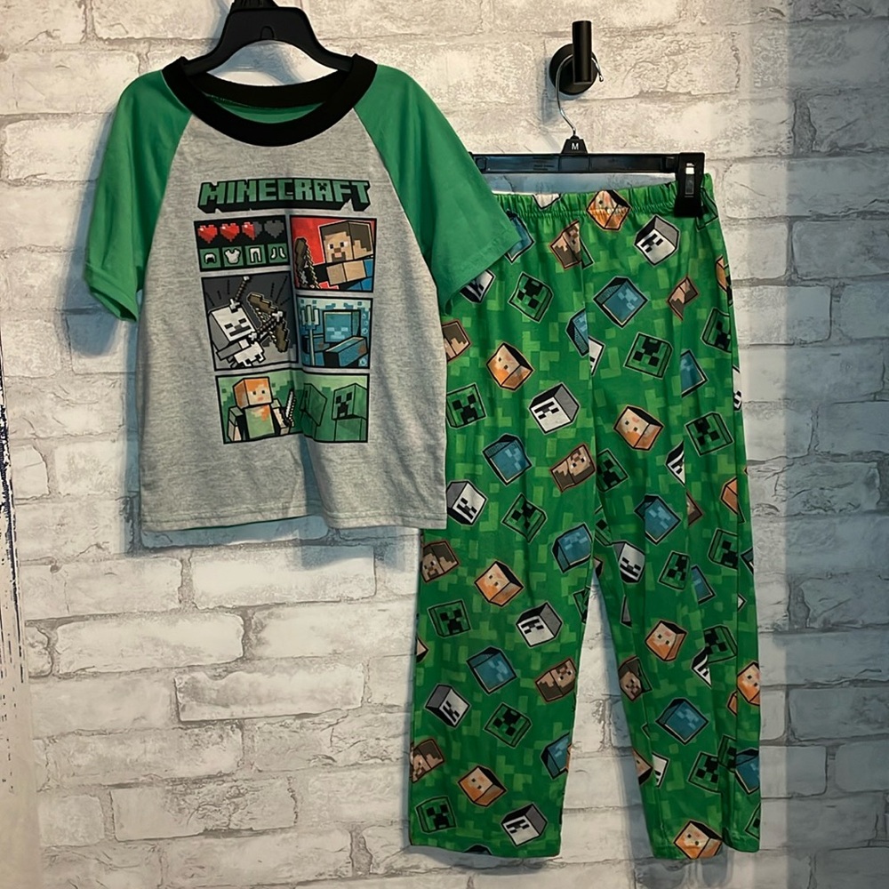 Boys Minecraft Pj set size 8